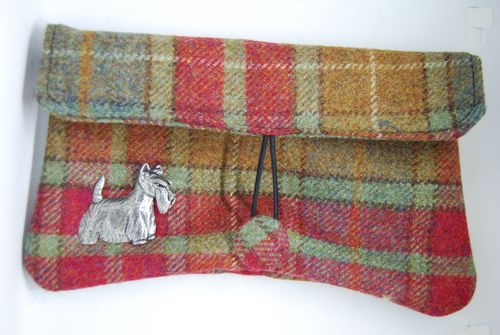 T6 Tweed make up bag
